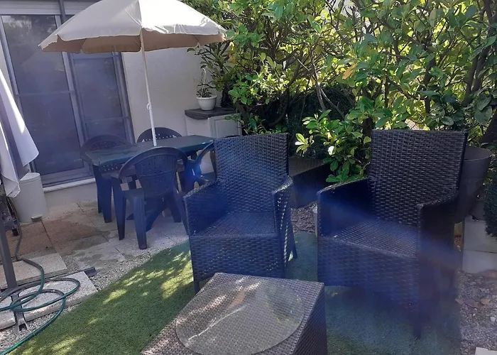 T2 Bord De Mer Avec Jardin Et Piscine