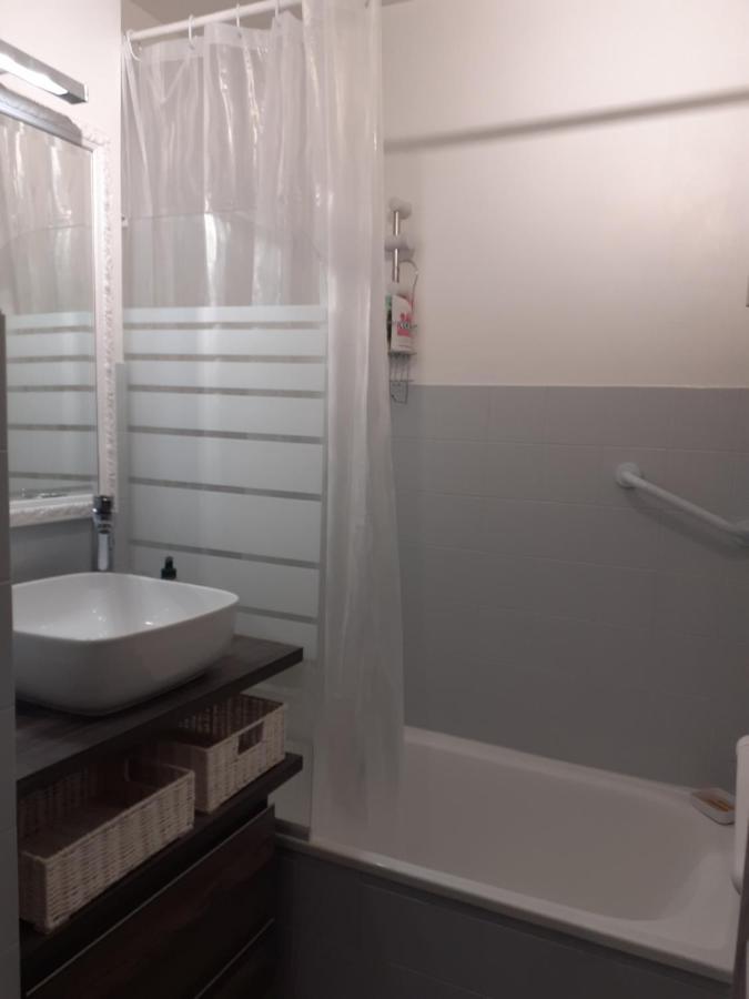Apartment T2 Bord De Avec Jardin Et Piscine
