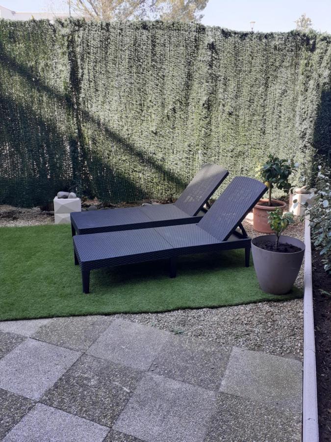 T2 Bord De Avec Jardin Et Piscine Apartment Saint Aygulf