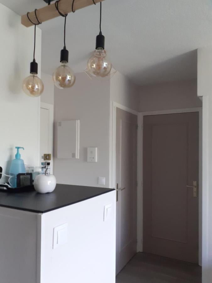 T2 Bord De Avec Jardin Et Piscine Apartment *